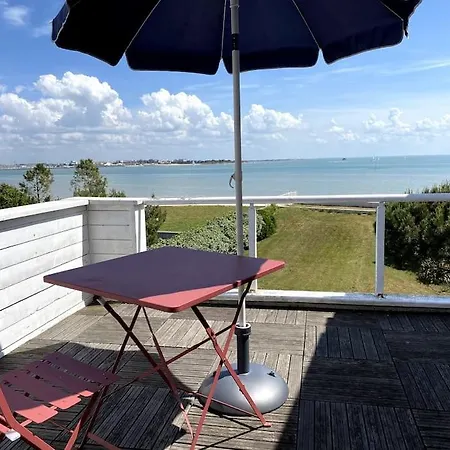 La Maison Blanche 2- Grande Maison Familiale Vue Mer Baie La Rochelle Villa